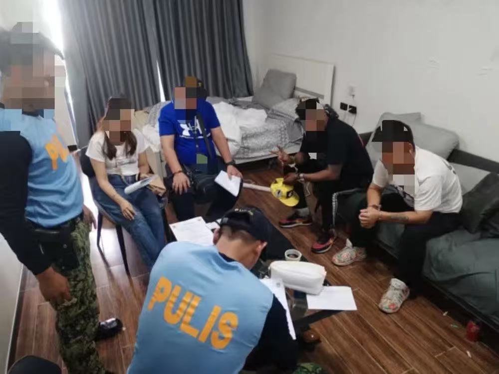 “你们国家的人来我们这里杀你们自己人,然后说我们这里不安全。怪我咯?”(图1) 11.jpg