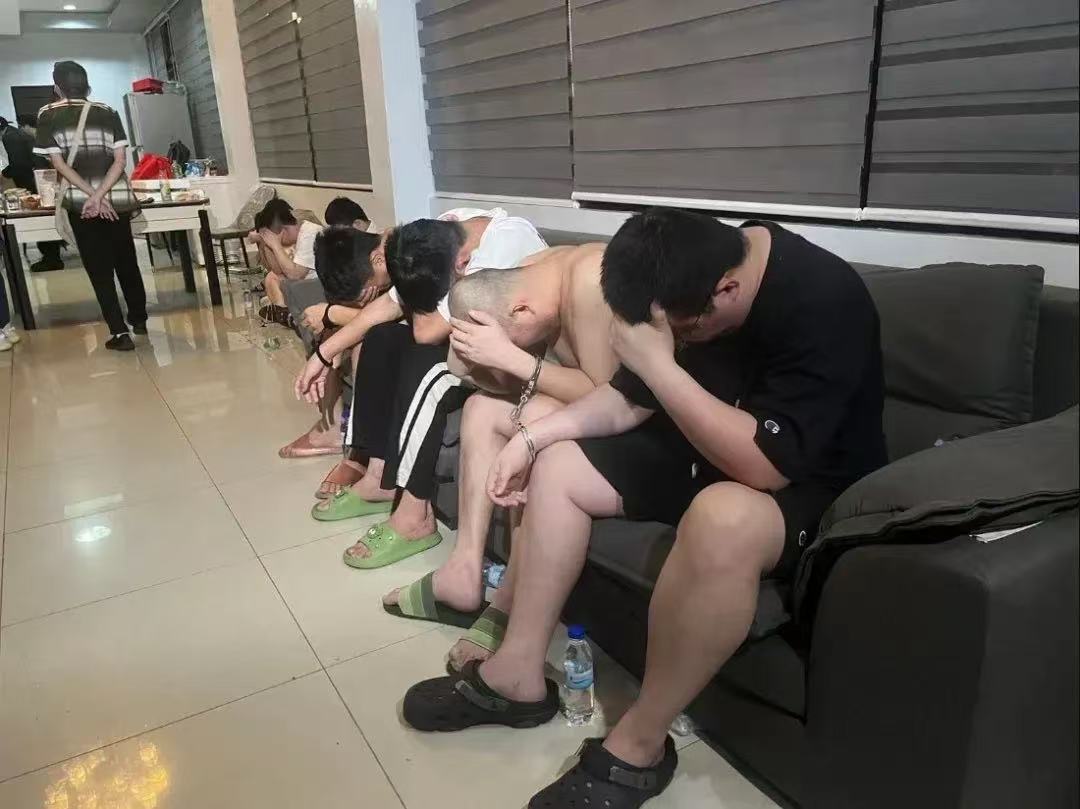 “你们国家的人来我们这里杀你们自己人,然后说我们这里不安全。怪我咯?”(图7) 66.jpg