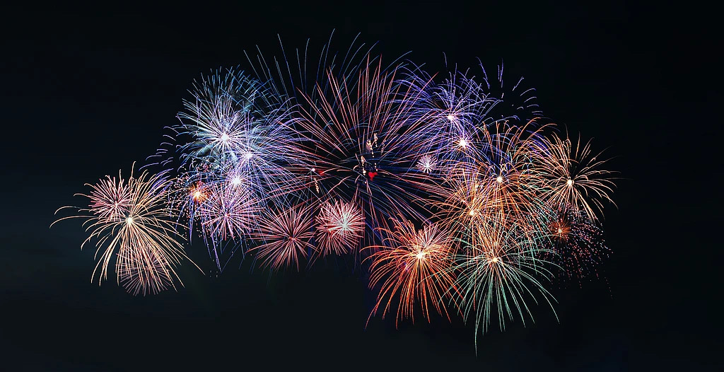 多地明确今年春节可燃放烟花爆竹!(图1) 1.jpg