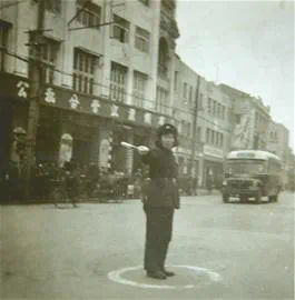 新中国第一代女交警邱益英走了……(图3) 微信图片_202503082139301.png