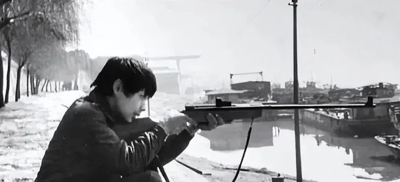 1966年,人民大会堂意外遭袭,子弹直接射穿玻璃,凶手到底是谁?(图4) 图片