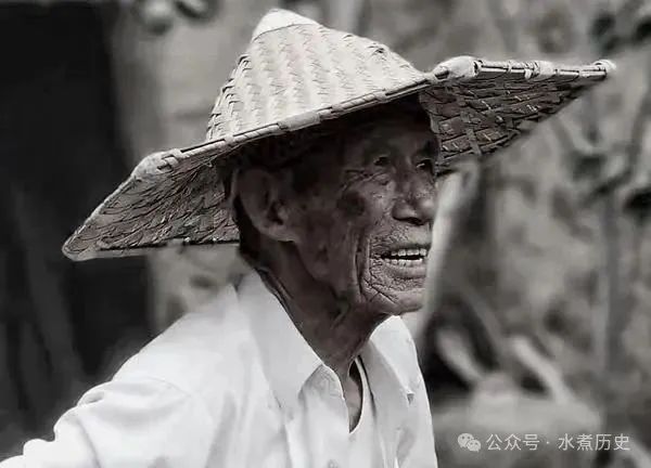 民间故事：老汉在村外盖婚房，过路老者说，下面是老鼠窝 - 知乎