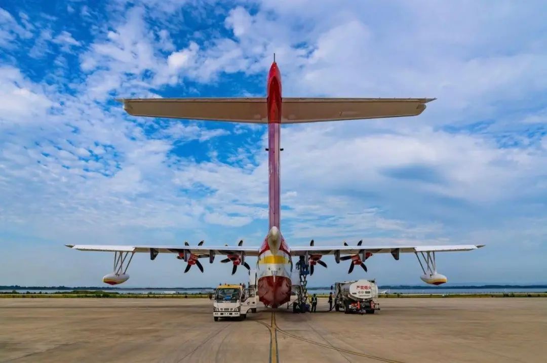 “会游泳的飞机”又有好消息!(图8) “会游泳的飞机”又有好消息!(图8)