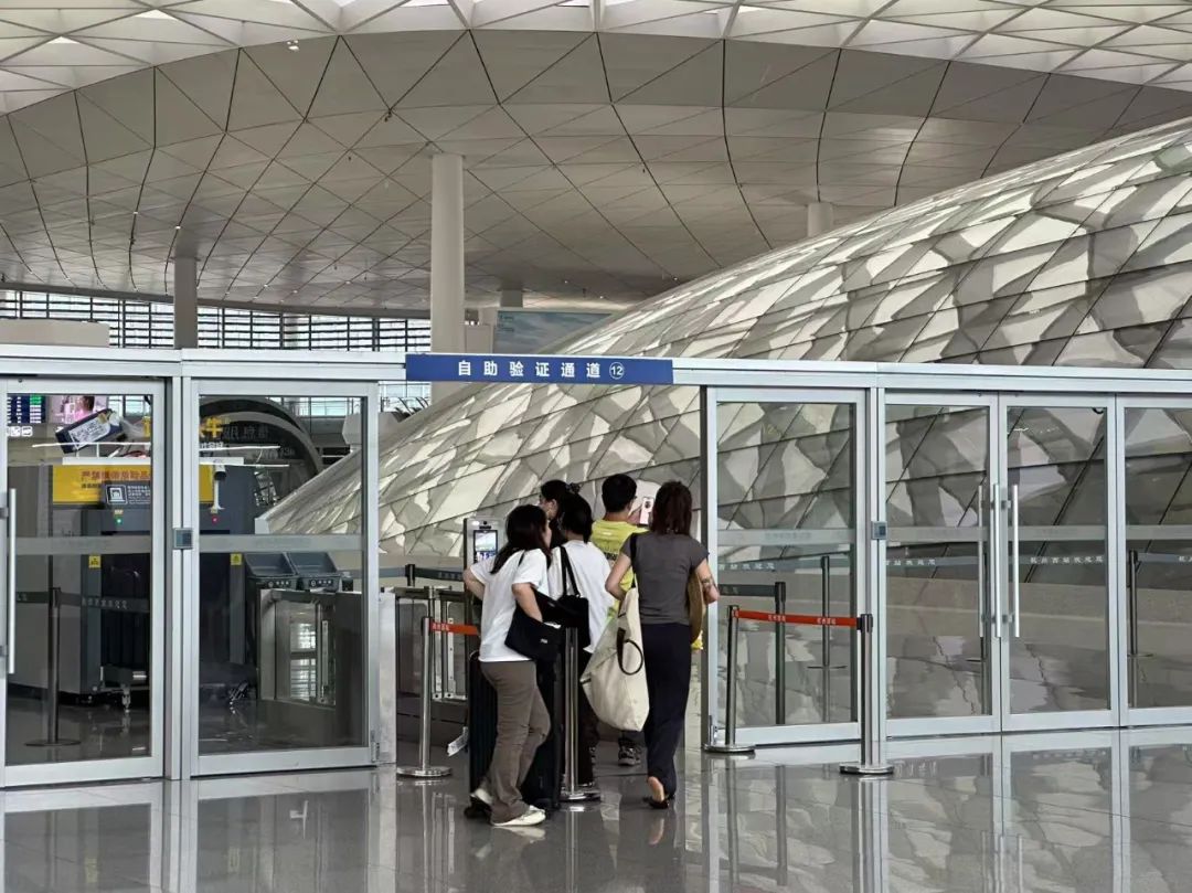 岑国荣丨崭新的交通枢纽中心:杭州西站(图26) 岑国荣丨崭新的交通枢纽中心:杭州西站(图26)