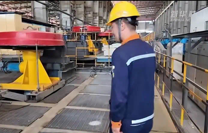 6名985大学生瞬间殒命:安全防护的格栅板,成了致命陷阱(图6) e.jpg