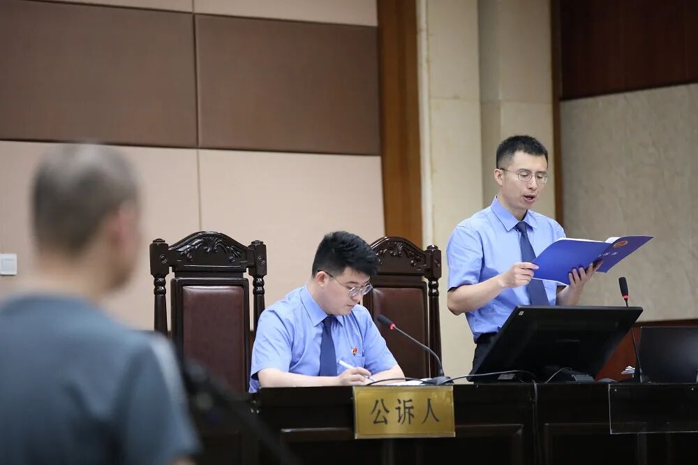 “入职送房”是陷阱,50余人受老板欺骗背上巨额贷款(图2) “入职送房”是陷阱,50余人受老板欺骗背上巨额贷款(图2)