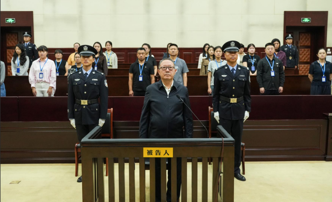 受贿3.17亿余元,张锡君一审被判死缓(图1) 受贿3.17亿余元,张锡君一审被判死缓(图1)