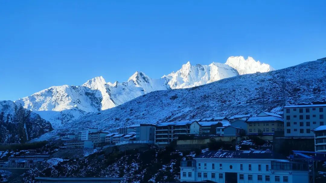 男子从尼泊尔回国手机遭“保护性关停”,中国移动致歉:号码被系统判定存在风险导致关停,两条停机前提醒短信未成功触达(图3) a3.jpg