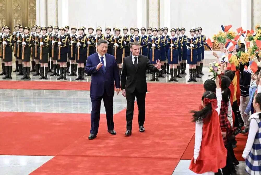 习近平同法国总统马克龙举行会谈(图4) 4.jpg