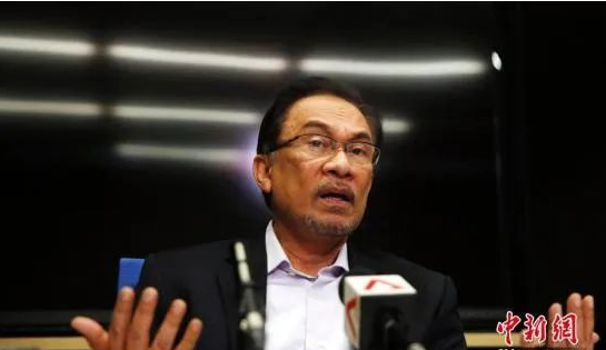 中国这个邻国总理,是从监狱中走出来的(图1) 61.png