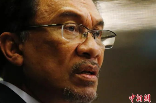 中国这个邻国总理,是从监狱中走出来的(图5) 64.png