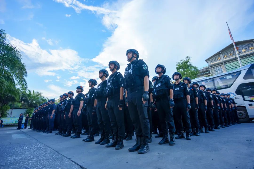 1207名缅北涉我电信网络诈骗犯罪嫌疑人移交我方(图2) 9.jpg