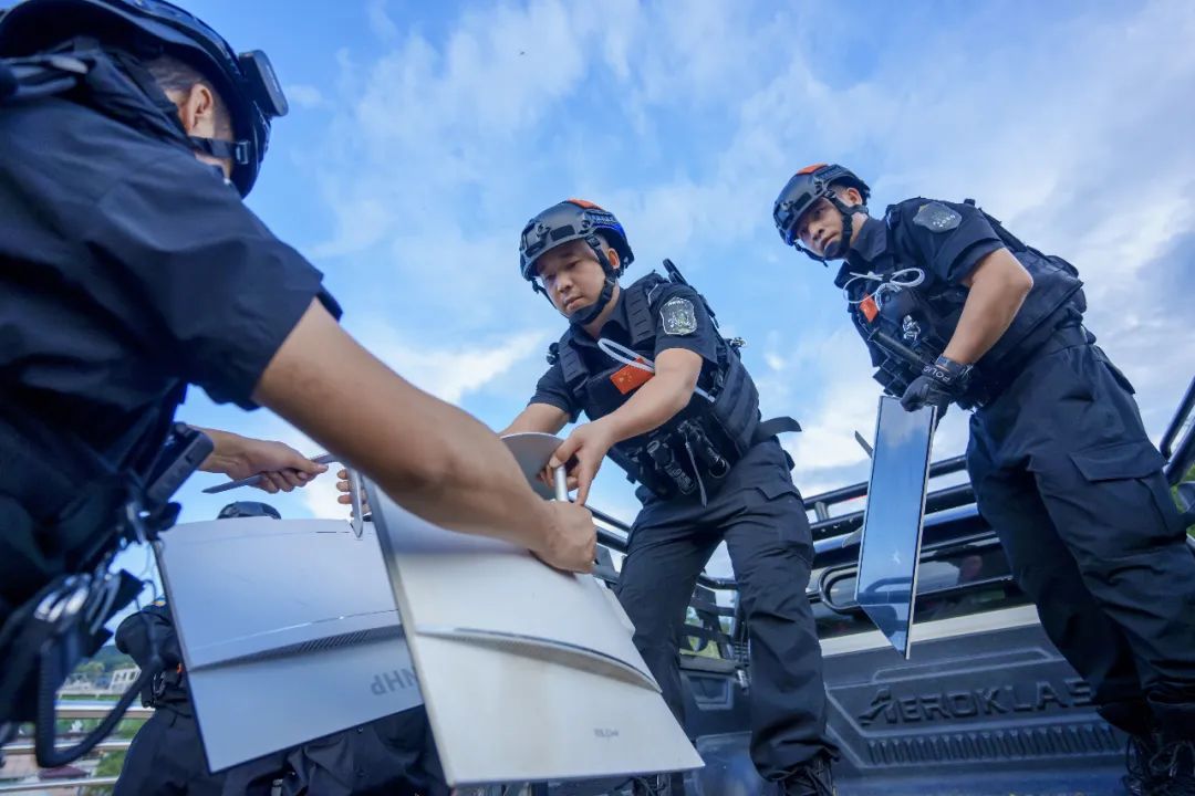 1207名缅北涉我电信网络诈骗犯罪嫌疑人移交我方(图8) 15.jpg